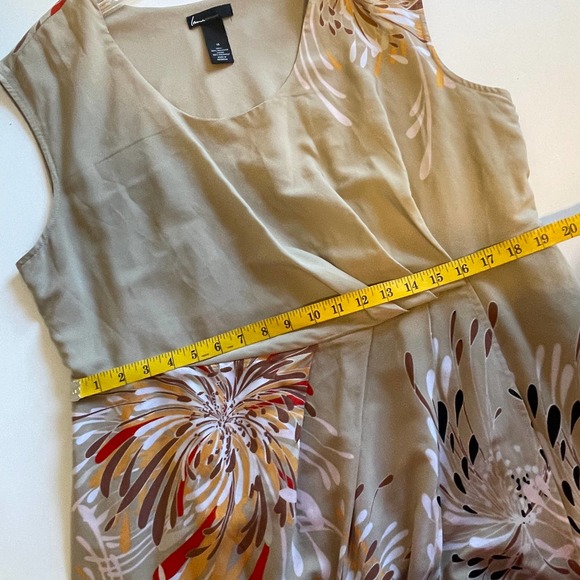 Lane Bryant Women's Size 18 Tan Floral Dress ~ Short Cap Sleeve Pleated A-Line - Picture 8 of 9